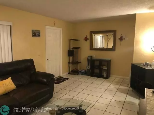 Davie, FL 33314,6536 SW 41 CT.  #97