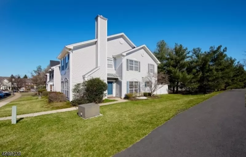 11 LA SALLE CT, Franklin Twp., NJ 08823