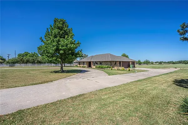 610 N Yukon Parkway, Yukon, OK 73099