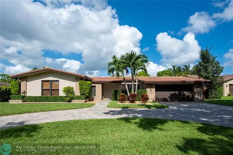 601 E Lake Dasha Dr, Plantation, FL 33324