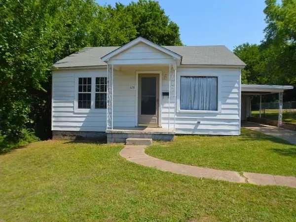 628 W College Avenue, Seminole, OK 74868