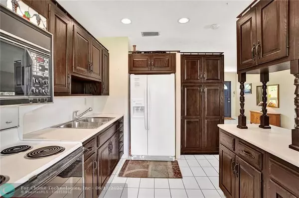 Wilton Manors, FL 33334,49 NE 28th Ct