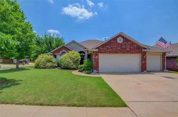 2712 NW 167th Street, Edmond, OK 73012