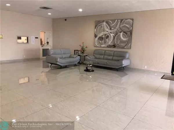 Hallandale, FL 33009,427 GOLDEN ISLES DR  #6H