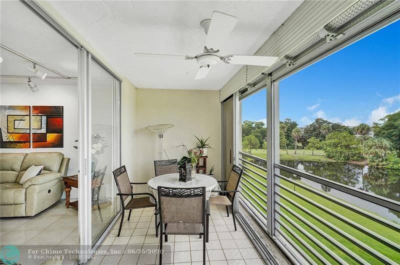 Pompano Beach, FL 33069,3507 Oaks Way  #306