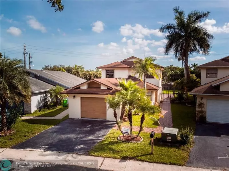 Sunrise, FL 33326,561 Lakeside Cir