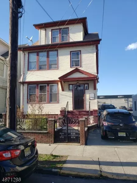 711 PENNINGTON ST, Elizabeth City, NJ 07202