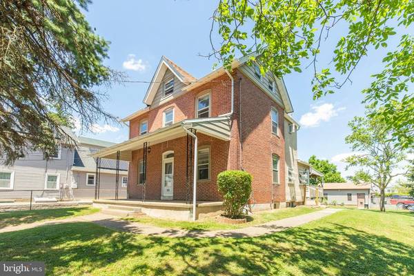 133 BURMONT RD, Drexel Hill, PA 19026