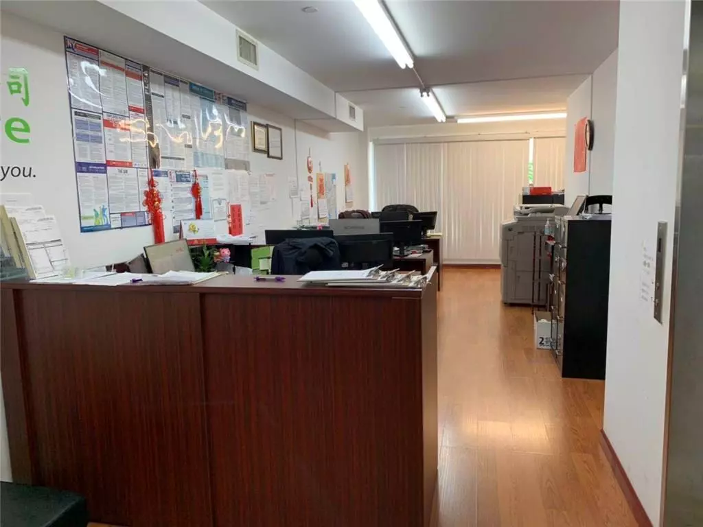 Brooklyn, NY 11220,839 58 ST #4