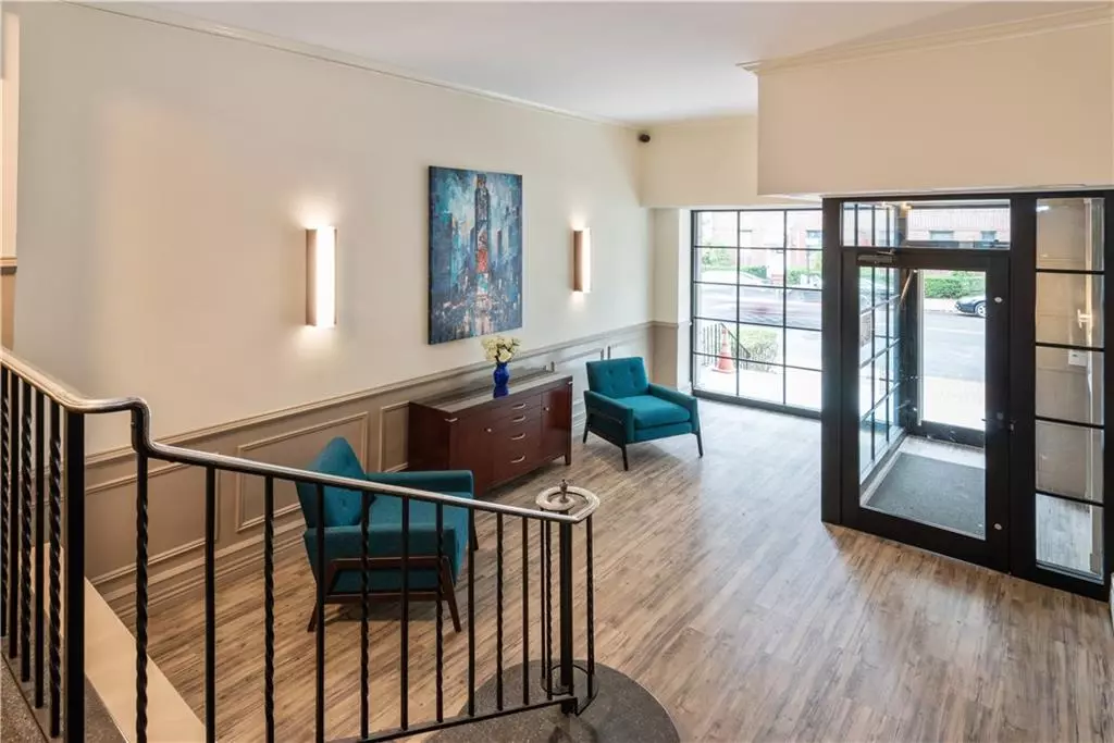 Brooklyn, NY 11209,9430 Ridge BLVD #4F