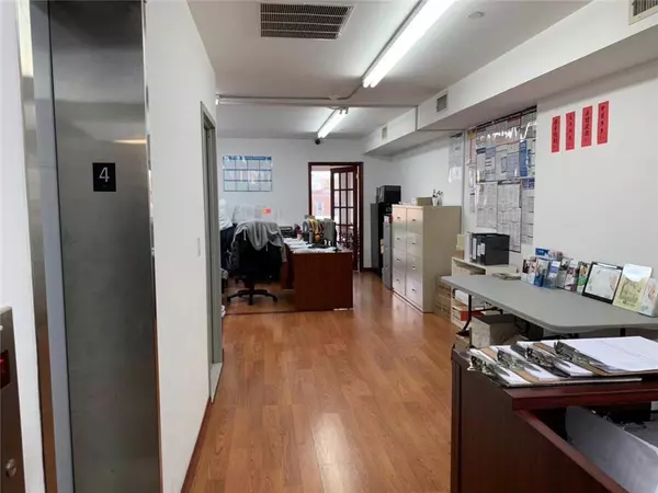 Brooklyn, NY 11220,839 58 ST #4