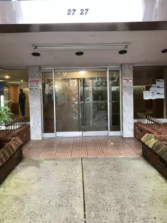 2727 Ocean Pkwy #D-3, Brooklyn, NY 11235