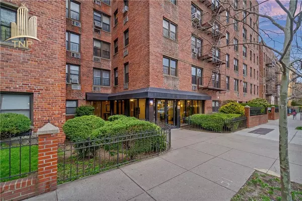 275 Webster AVE #1E, Brooklyn, NY 11230