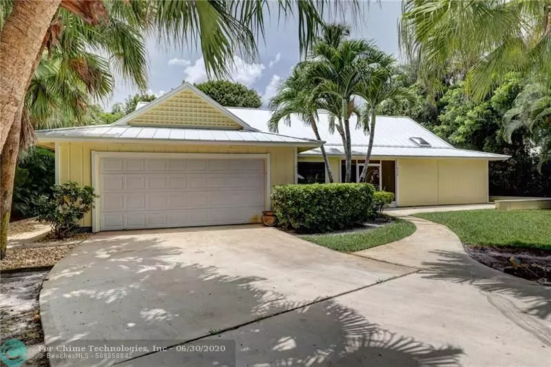 10230 SE Volador Cir, Hobe Sound, FL 33455