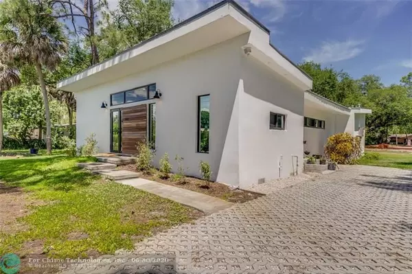 2010 SW 31st Ave, Fort Lauderdale, FL 33312