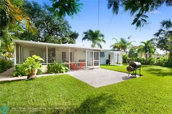 Fort Lauderdale, FL 33315,826 SW 26TH CT