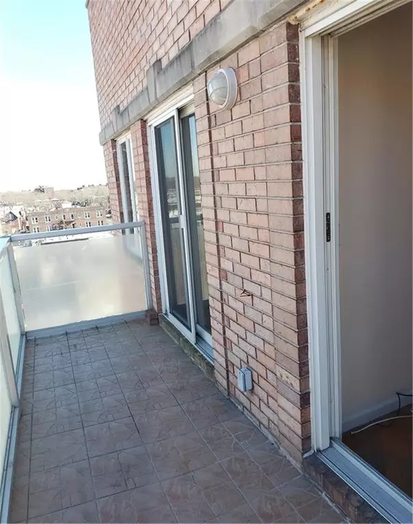 Brooklyn, NY 11235,2011 Avenue X #6B