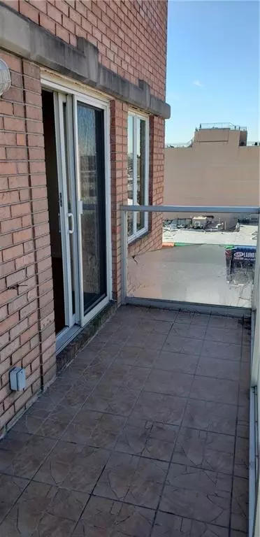 Brooklyn, NY 11235,2011 Avenue X #6B