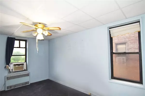 Brooklyn, NY 11235,2741 East 28 ST #5A