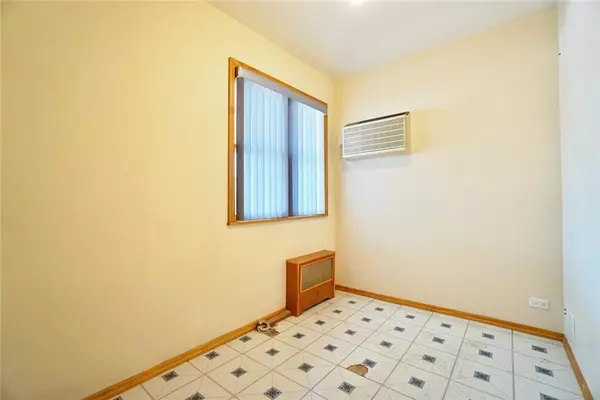 Brooklyn, NY 11214,8201 16 AVE