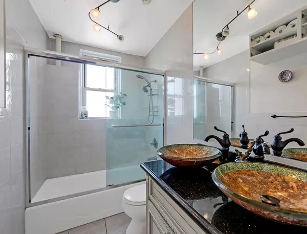 Brooklyn, NY 11209,8502 Fort Hamilton Pkwy #5H