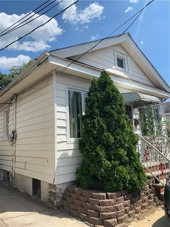 Brooklyn, NY 11236,9 Matthews PL