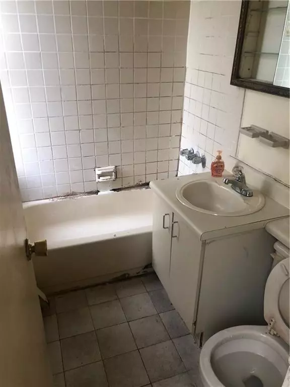 Brooklyn, NY 11214,153 Bay 26 ST #3C