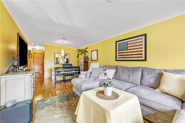 Staten  Island, NY 10306,151 Kiswick ST