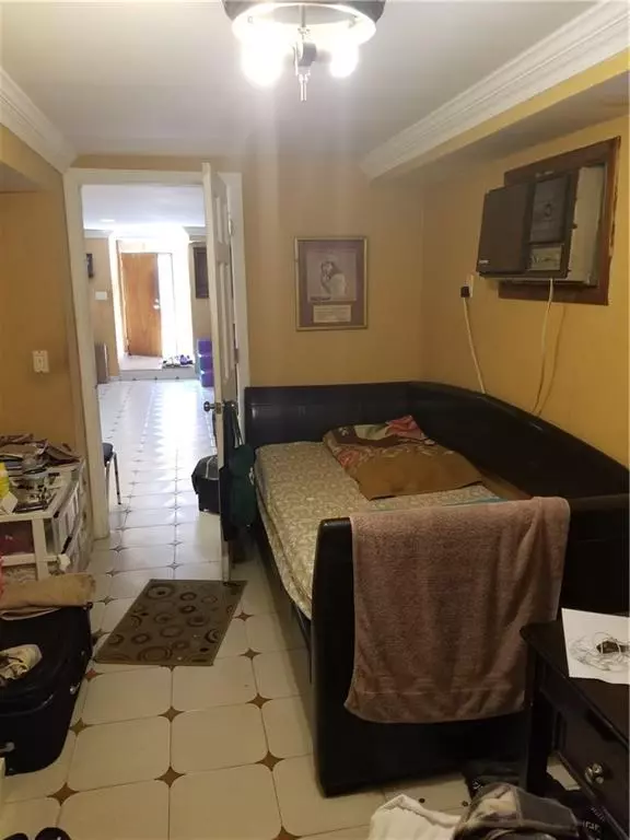 Brooklyn, NY 11236,929 East 89 ST