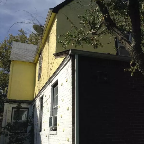 Laurelton, NY 11413-2427,13747 224 ST