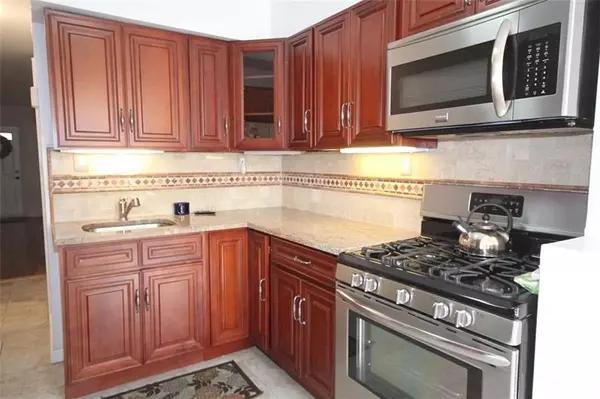 Brooklyn, NY 11236,100-17 Avenue L