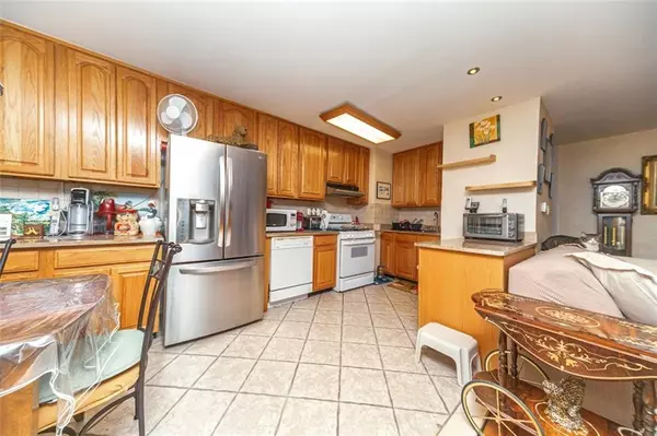 Brooklyn, NY 11214,235 Bay 20 ST