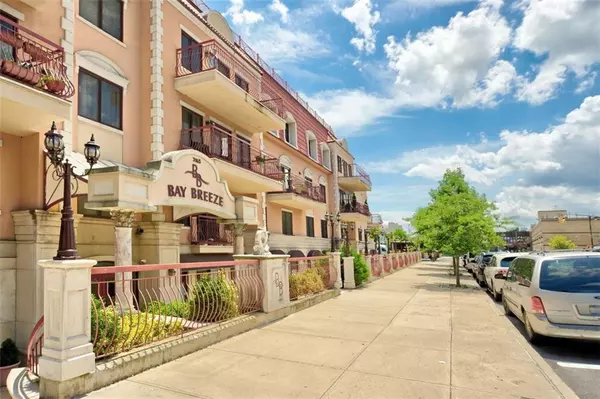 Brooklyn, NY 11235,3165 Emmons AVE #2B