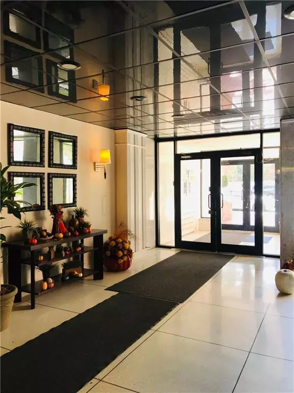 Brooklyn, NY 11235,2711 Avenue X #4J