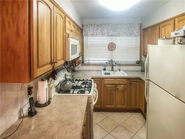 Brooklyn, NY 11235,2652 East 28 ST
