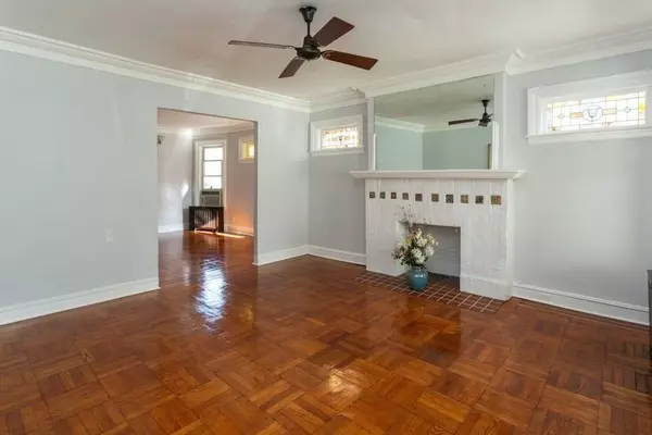 Brooklyn, NY 11209,455 79 ST