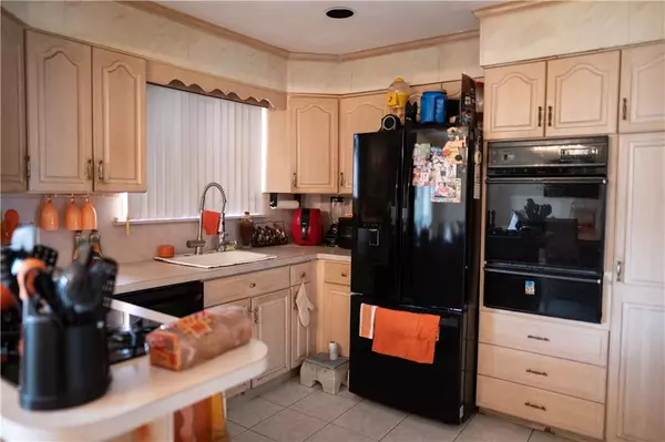 Brooklyn, NY 11236,10806 Flatlands 7 ST
