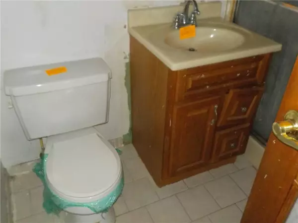 Brooklyn, NY 11236,1231 East 95 ST #301