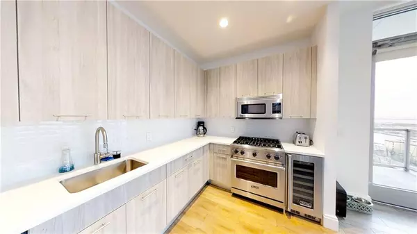 Brooklyn, NY 11235,1501 Voorhies AVE #24D