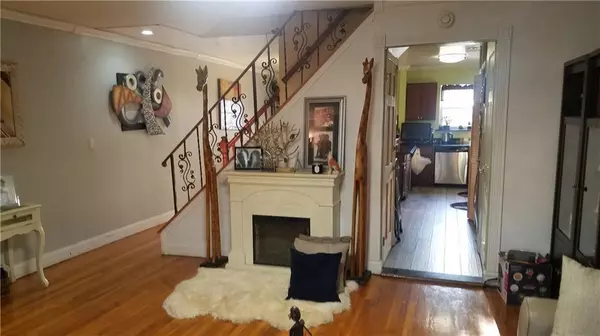 Brooklyn, NY 11236,732 East 79 ST