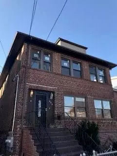 Arverne, NY 11692,449 Beach 68 ST