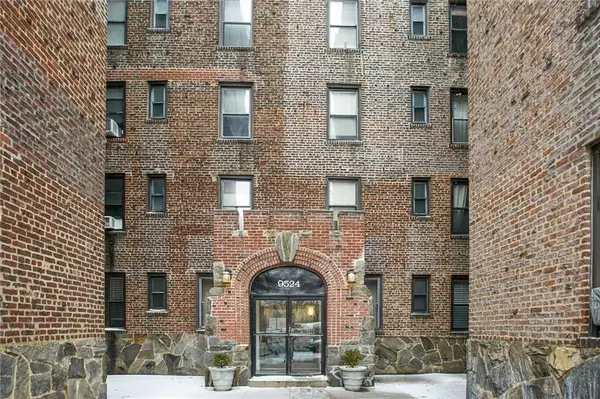 Brooklyn, NY 11209,9524 Fort Hamilton Pkwy #306