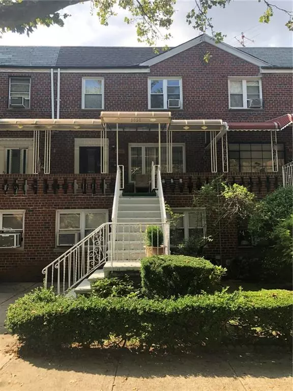 8868 Bay 16 ST, Brooklyn, NY 11214
