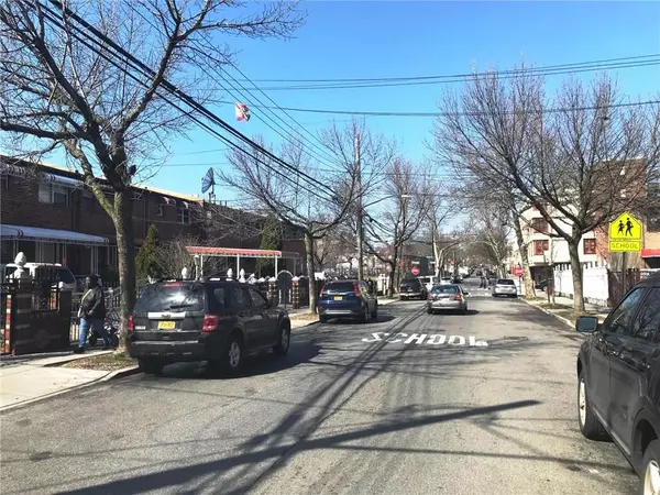 Brooklyn, NY 11207,381 Vermont ST