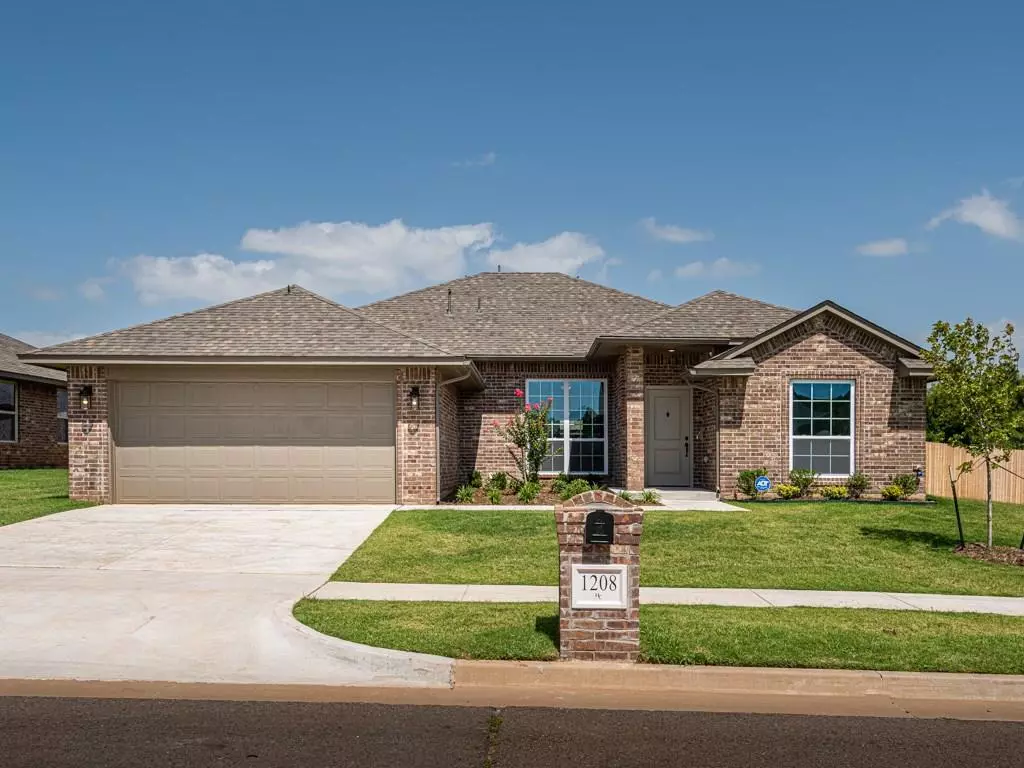 Yukon, OK 73099,1208 Hickory Creek Drive