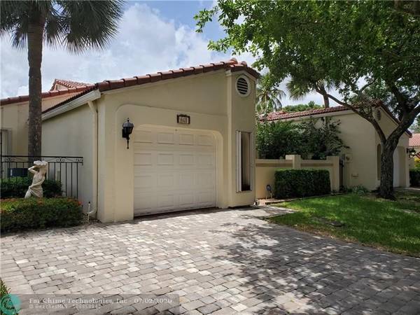 641 Emerald Way W, Deerfield Beach, FL 33442