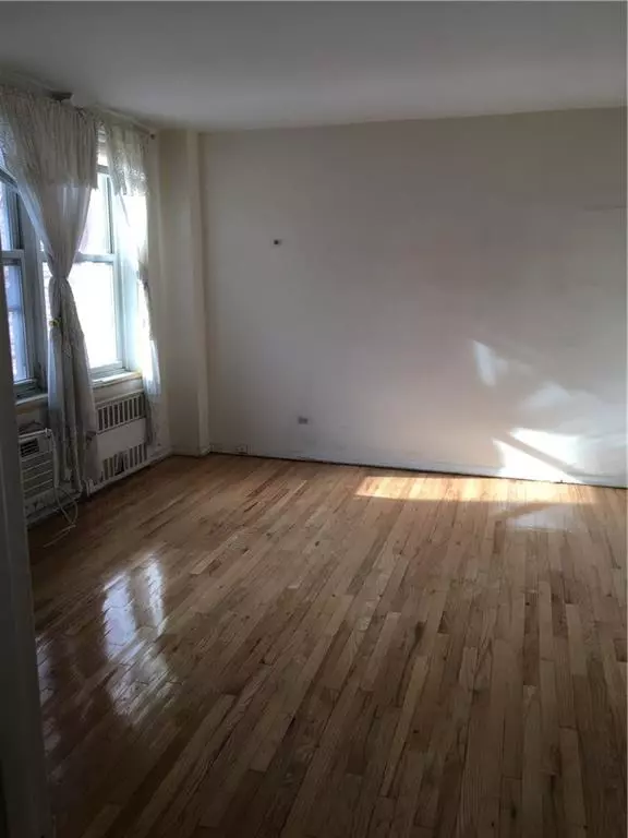 Brooklyn, NY 11235,1625 Emmons AVE #2C