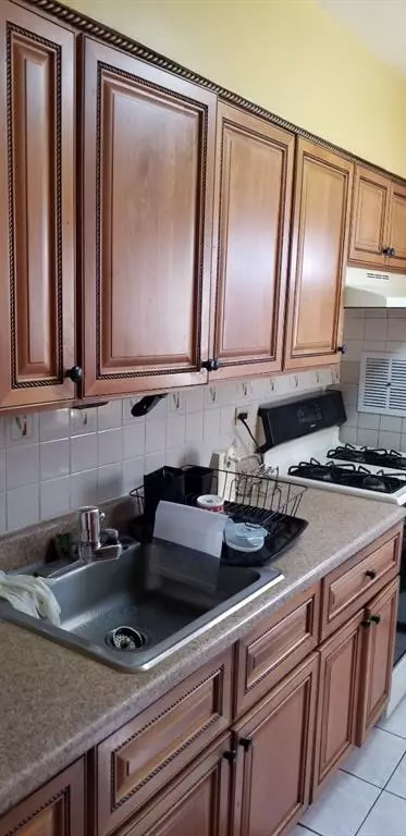Brooklyn, NY 11236,1320 East 87 ST