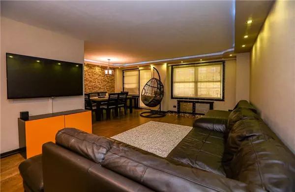 Brooklyn, NY 11214,1935 Shore Pkwy #4F