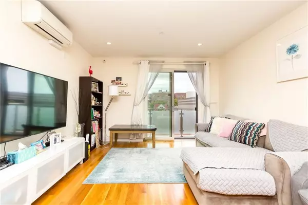 Brooklyn, NY 11214,8629 Bay Pkwy #4C